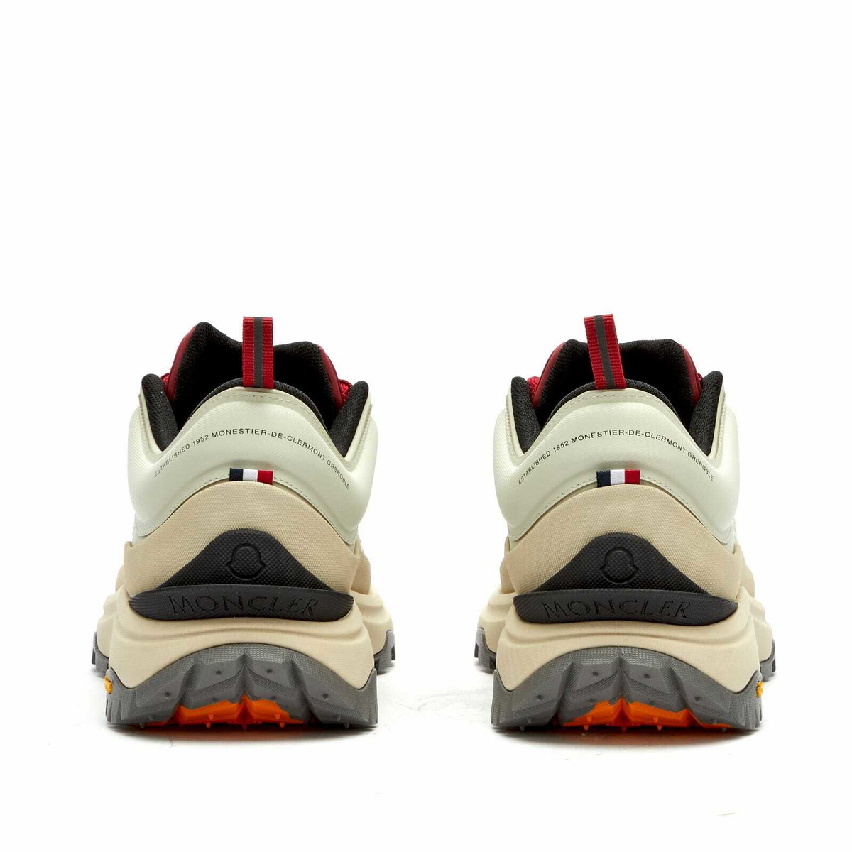 MONCLER Trailgrip ライト3 ヌバック＆スエード トレーナー Trailgrip leather and suede sneakers in beige - Moncler