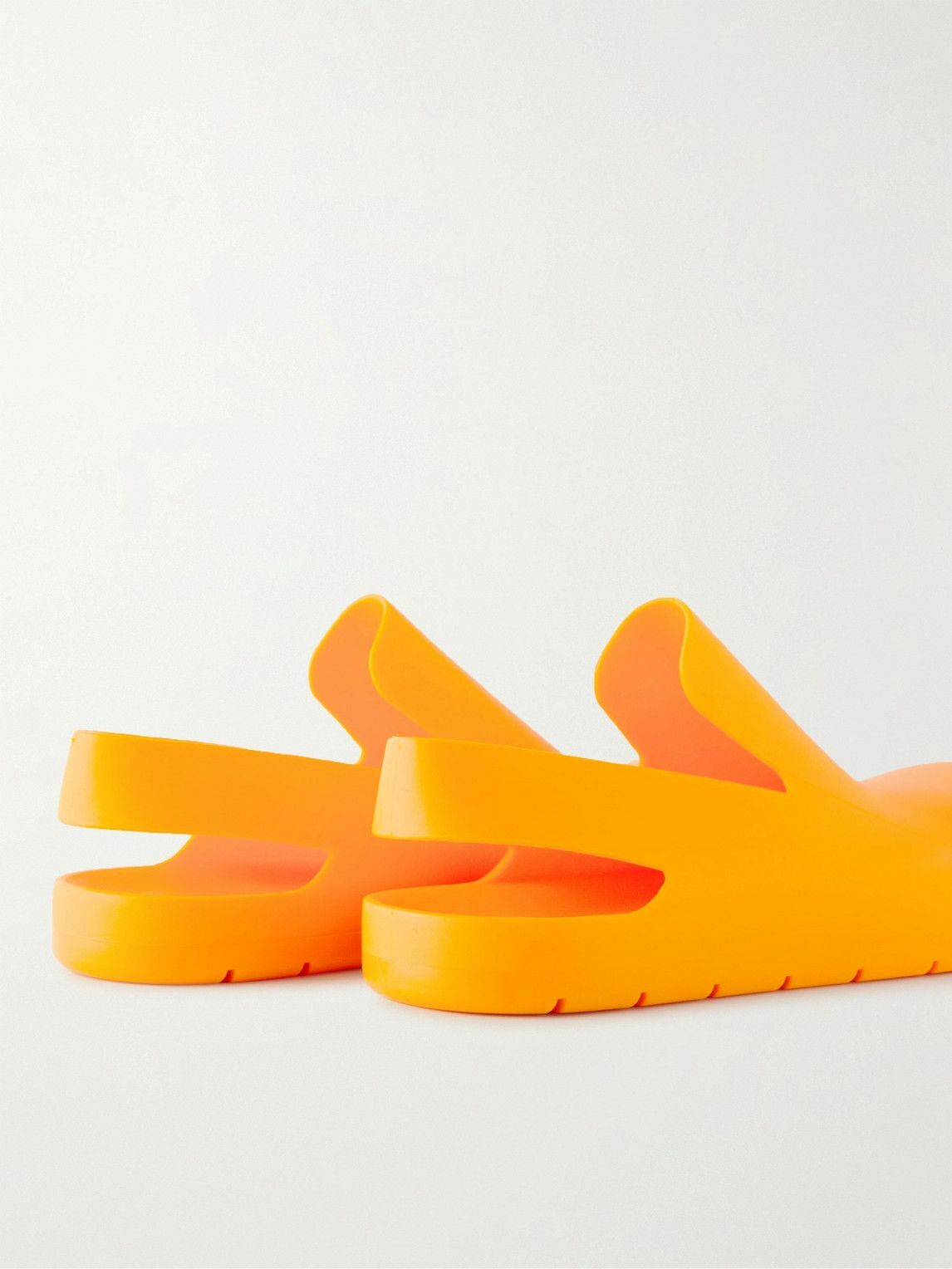 【破格】BOTTEGA VENETA オレンジサンダル 44 Bottega Veneta - Puddle Rubber Sandals - Orange Bottega Veneta