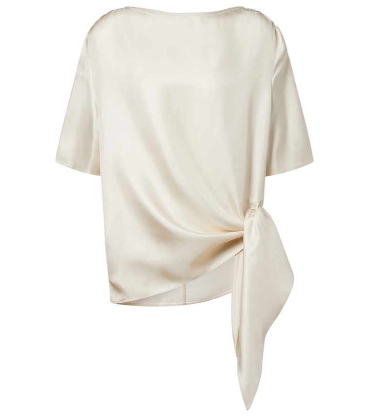 Photo: Loulou de Saison Mano silk satin top