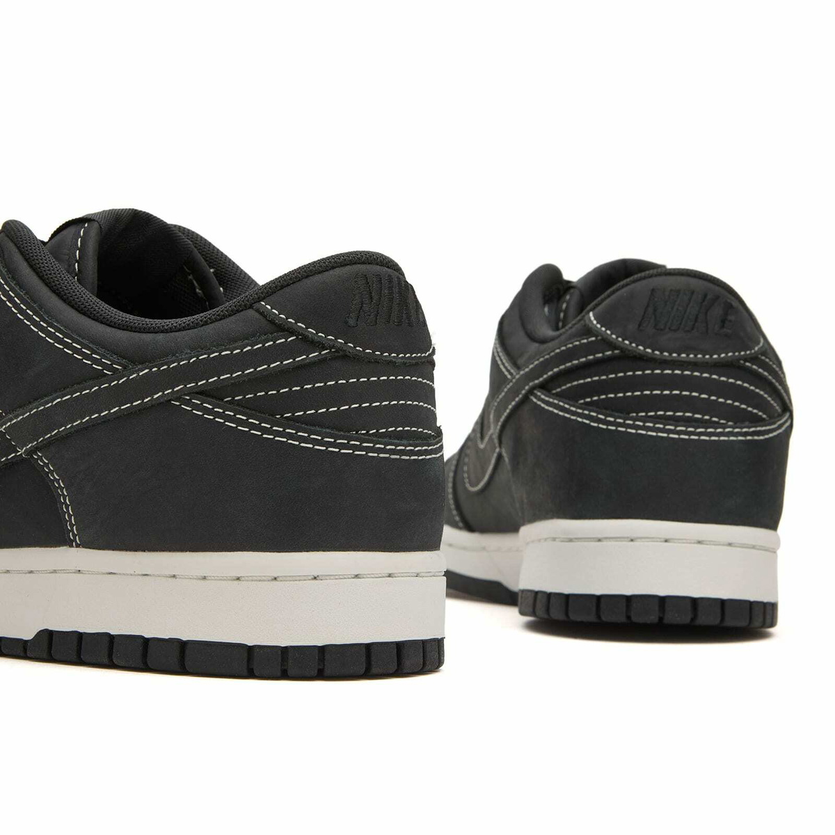 Nike Dunk Low QS Sneaker in Off Noir/Summit White