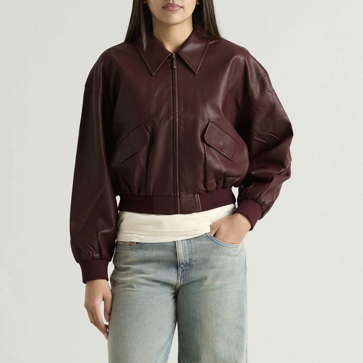 Good American Women's Leather Cropped Bomber Jacket in Berry Noir