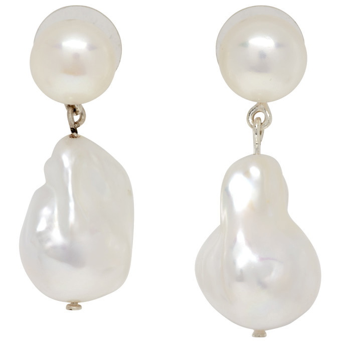 Essential Pearl Earrings White