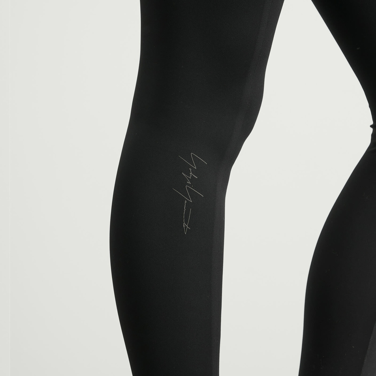 Y-3 Women's Run Leggings in Black