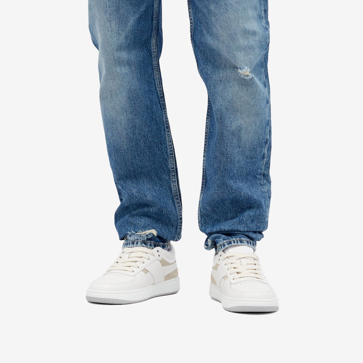 Givenchy Men's G Move Low Top Lace Up Sneakers in White/Beige