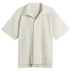 Homme Plissé Issey Miyake Men's Pleat Short Sleeve Shirt in Duomo Green