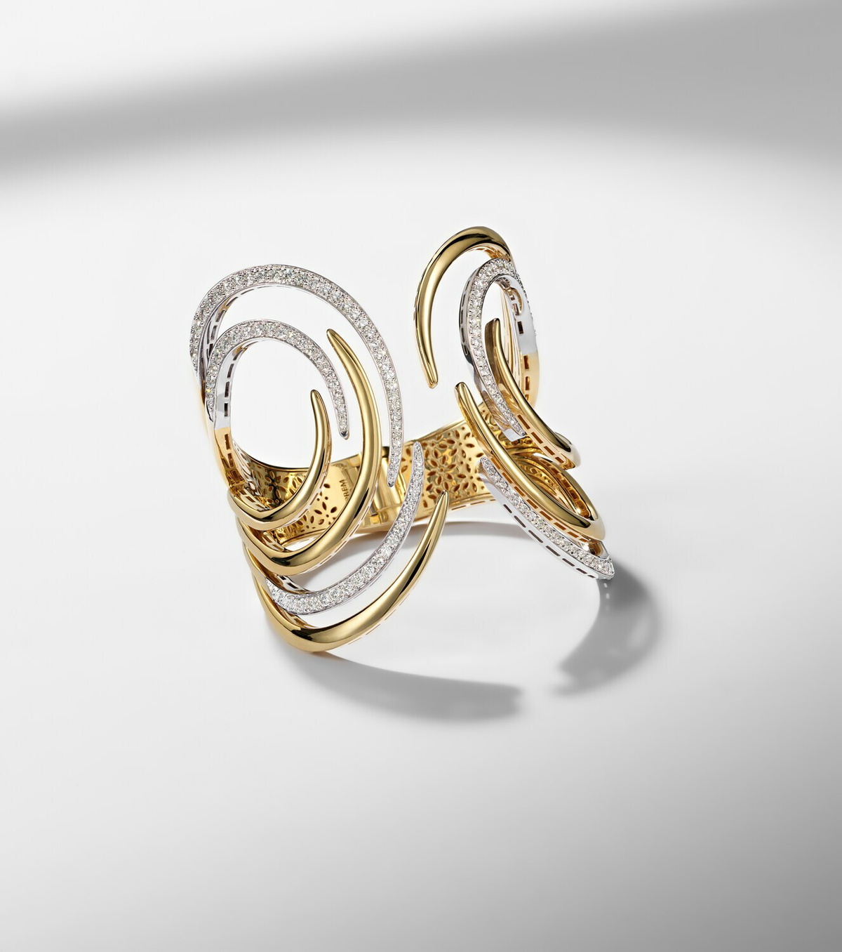 Yeprem Golden Strada 18kt gold and white gold cuff bracelet with diamonds