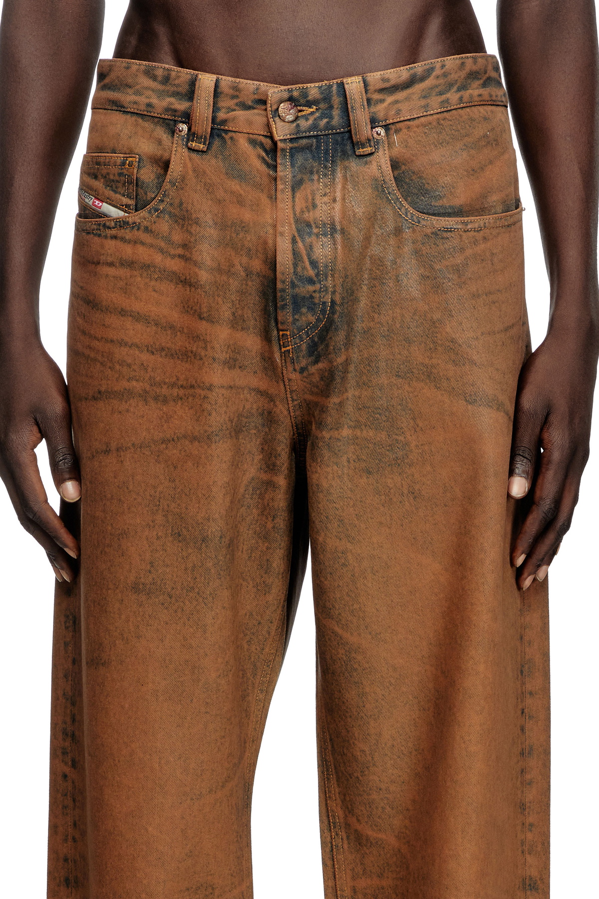 Diesel Relaxed Jeans - 2001 D-Macro - Jeans Mens in Brown Diesel
