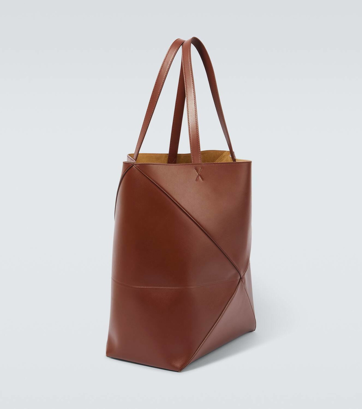 【LOEWE直営】セール！PUZZLE FOLD レザートート XL XL Puzzle Fold tote in shiny calfskin Black - LOEWE