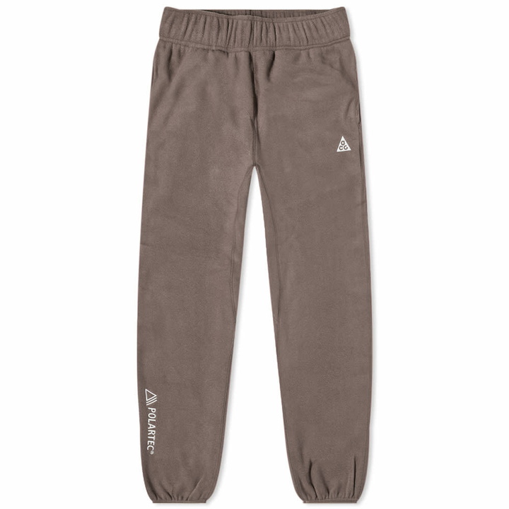 Photo: Nike Men's ACG Wolf Tree Fleece Pant in Ironstone