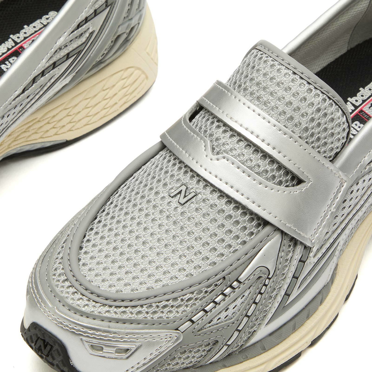 New Balance U1906LAE in Silver