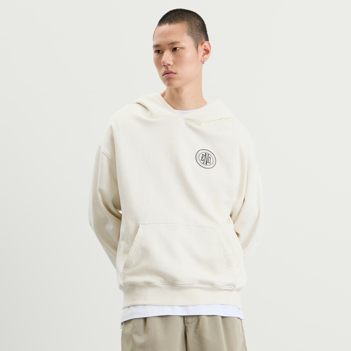 END. Leisure Pullover Hoodie in Smoke White