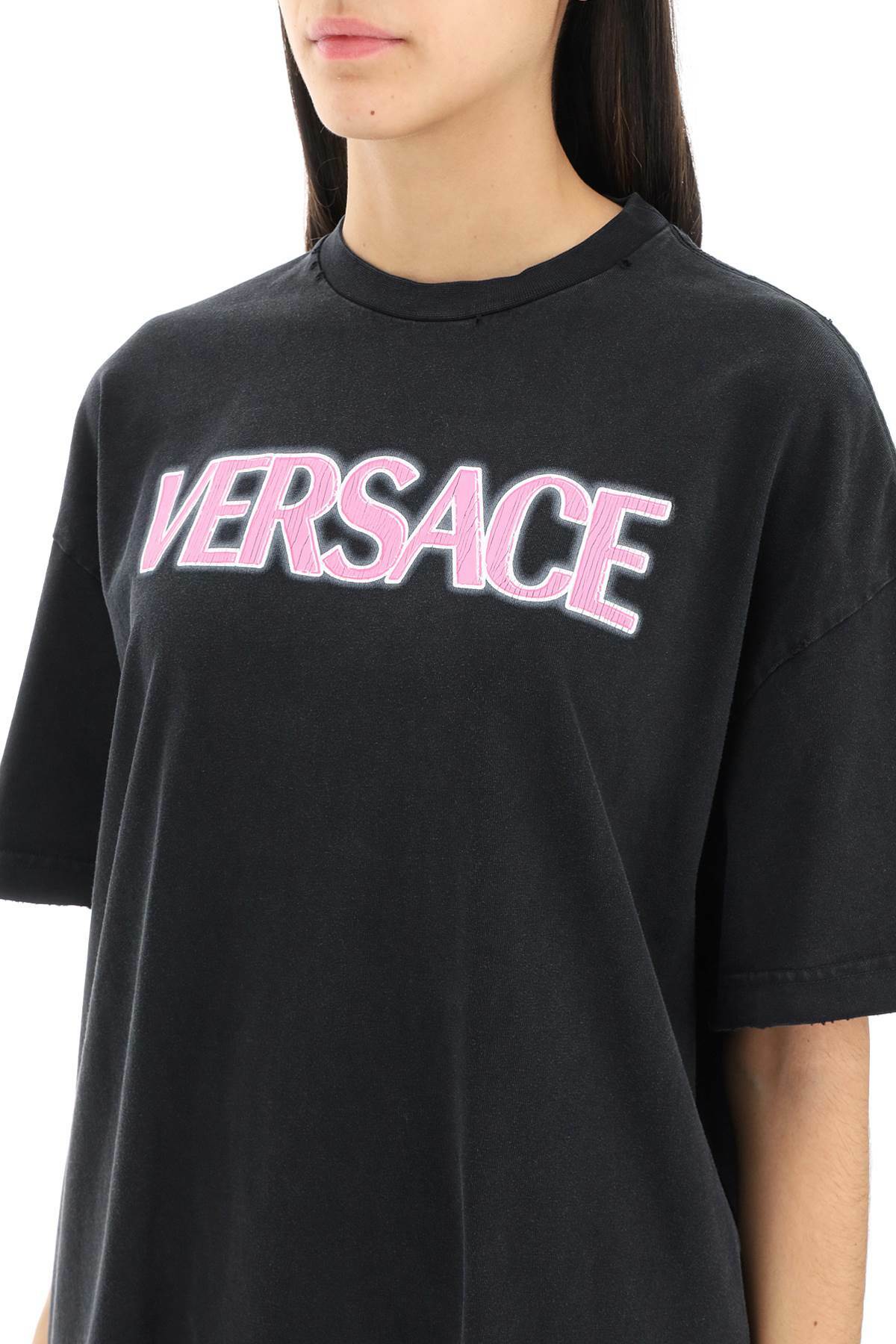 Versace Logo T Shirt 10116941a08584 1b000 main image 1
