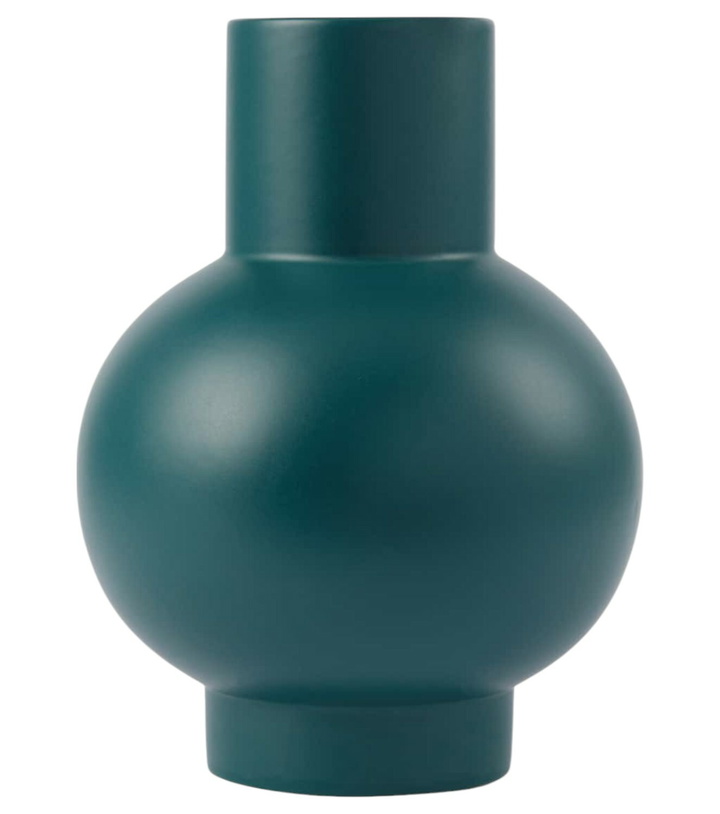 Photo: Raawii Strøm Large vase by Nicholai Wiig-Hansen
