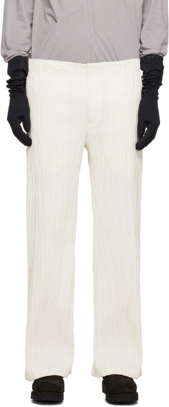 Photo: Tondolo Off-White Twill Trousers