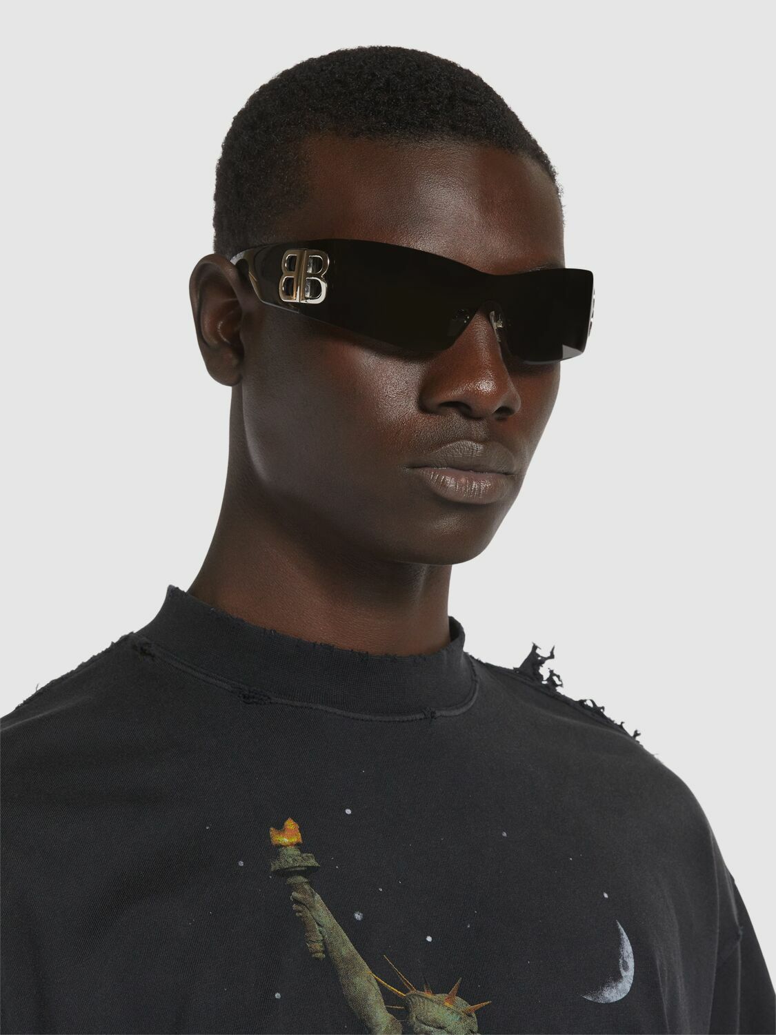 バレンシアガ Balenciaga Bossy Mask Sunglasses Balenciaga Bossy Mask Sunglasses, 99mm | Bloomingdale's