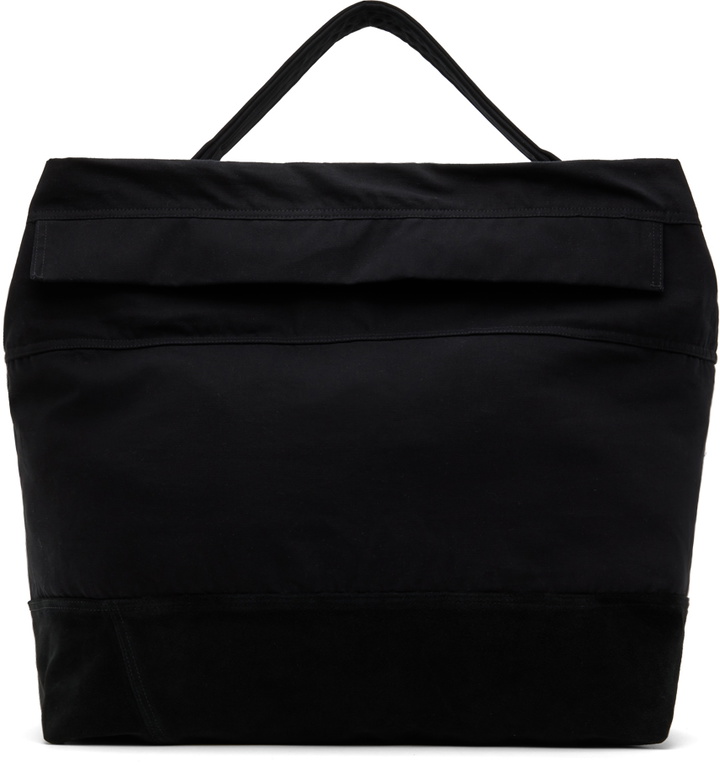 Photo: BRYAN JIMENÈZ Black Heavyweight Bag