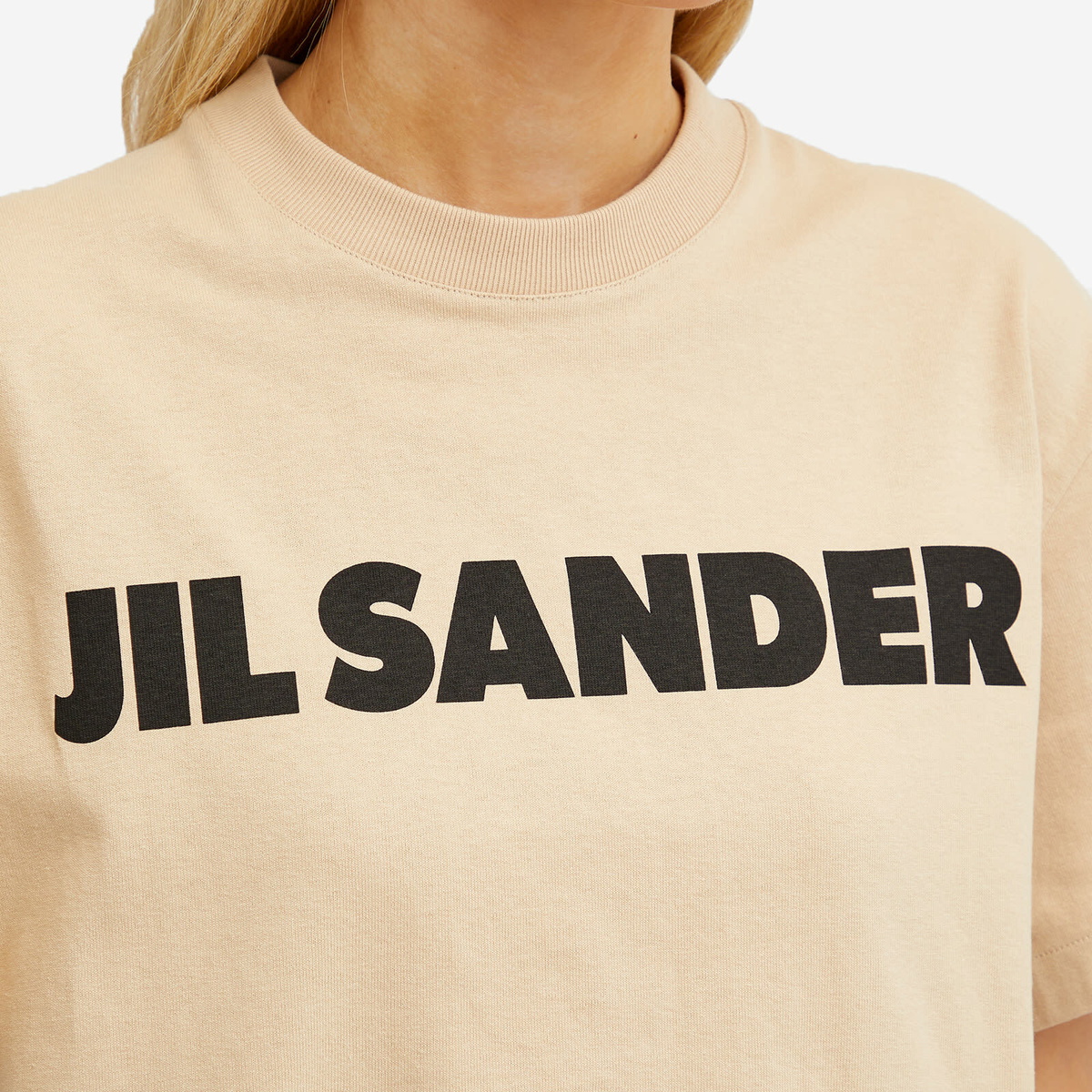 Tシャツ・カットソー JIL SANDER Woman T-Shirt Beige J40FV0106JTN356 961 Jil Sander logo-print Cotton T-shirt | Neutrals | FARFETCH JO