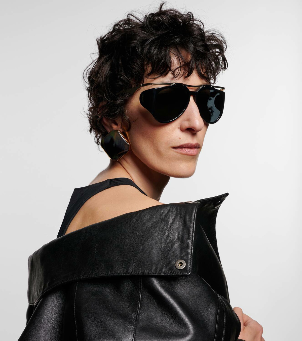 サングラス Saint Laurent 'SL M137 Amelia' sunglasses Saint Laurent SL M137 Amelia Sunglasses in Black – Designer