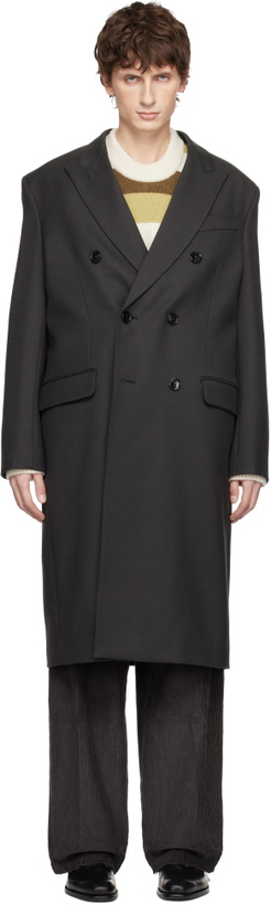 Photo: AMI Paris Gray Wool Double Breasted Straight Coat