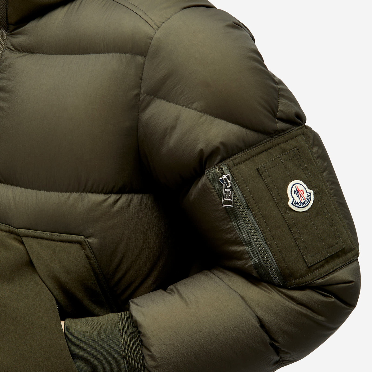 モンクレール★MONCLER KJERAG★23AW★サイズ3★カーキ モンクレール☆MONCLER KJERAG☆23AW☆サイズ3☆カーキ