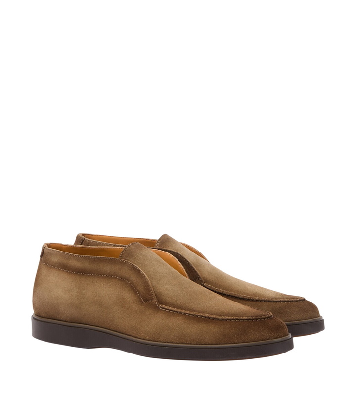 Photo: Magnanni Loda suede slip-on shoes