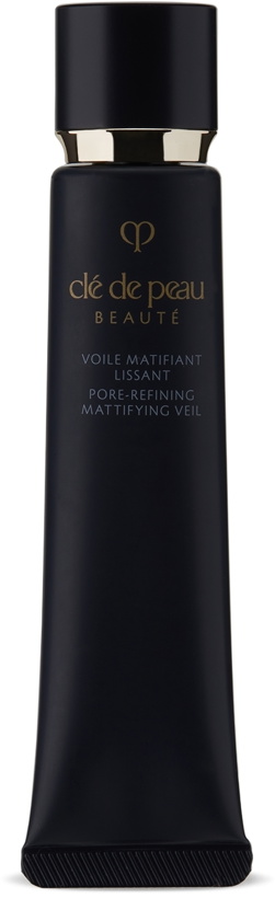 Photo: Clé de Peau Beauté Pore-Refining Mattifying Veil Primer