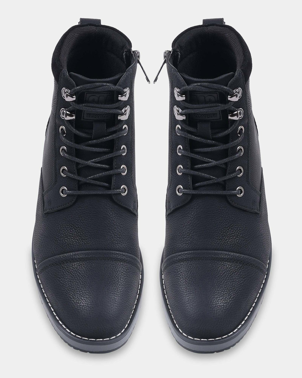 Steve Madden Mentor Boots in Black