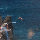 The Nature of Swimming in Gestalten 