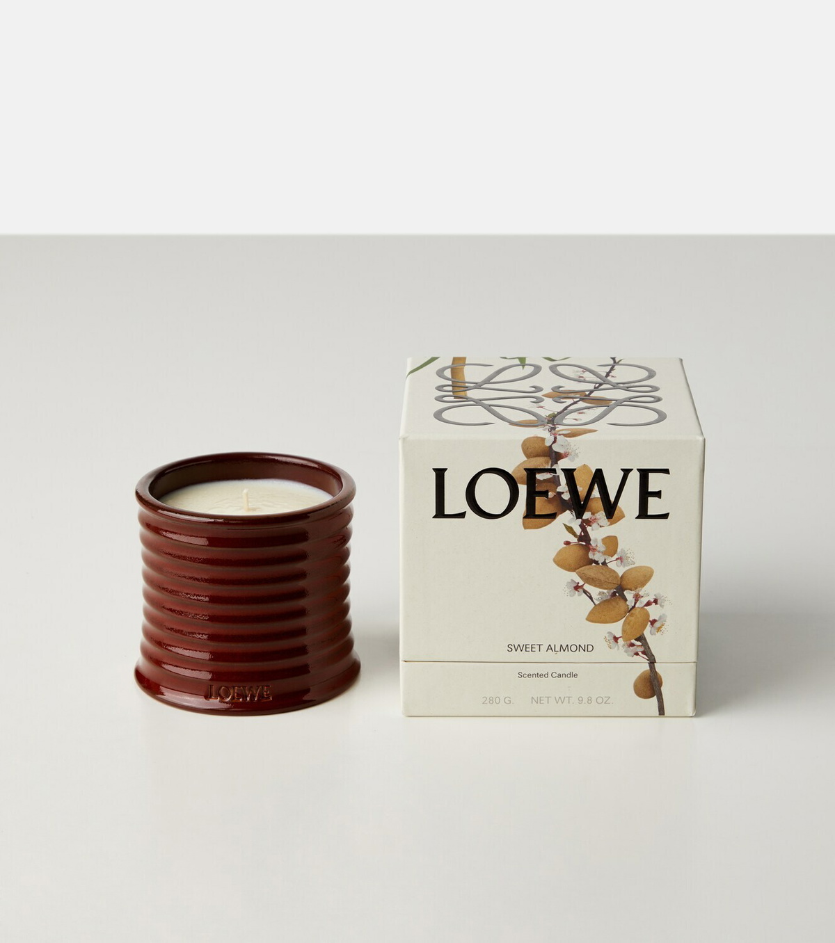 Loewe Home Scents Sweet Almond Medium scented candle