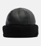 Toteme Shearling-trimmed leather hat