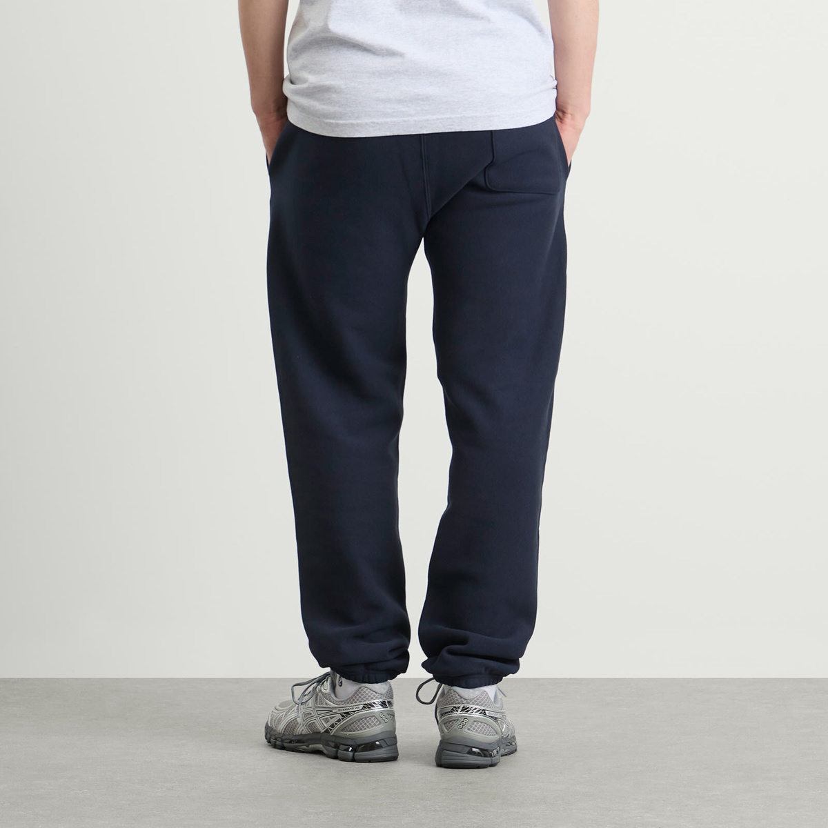 Champion Men's Reverse Weave Loose Cuffed Sweat Pants in Navy