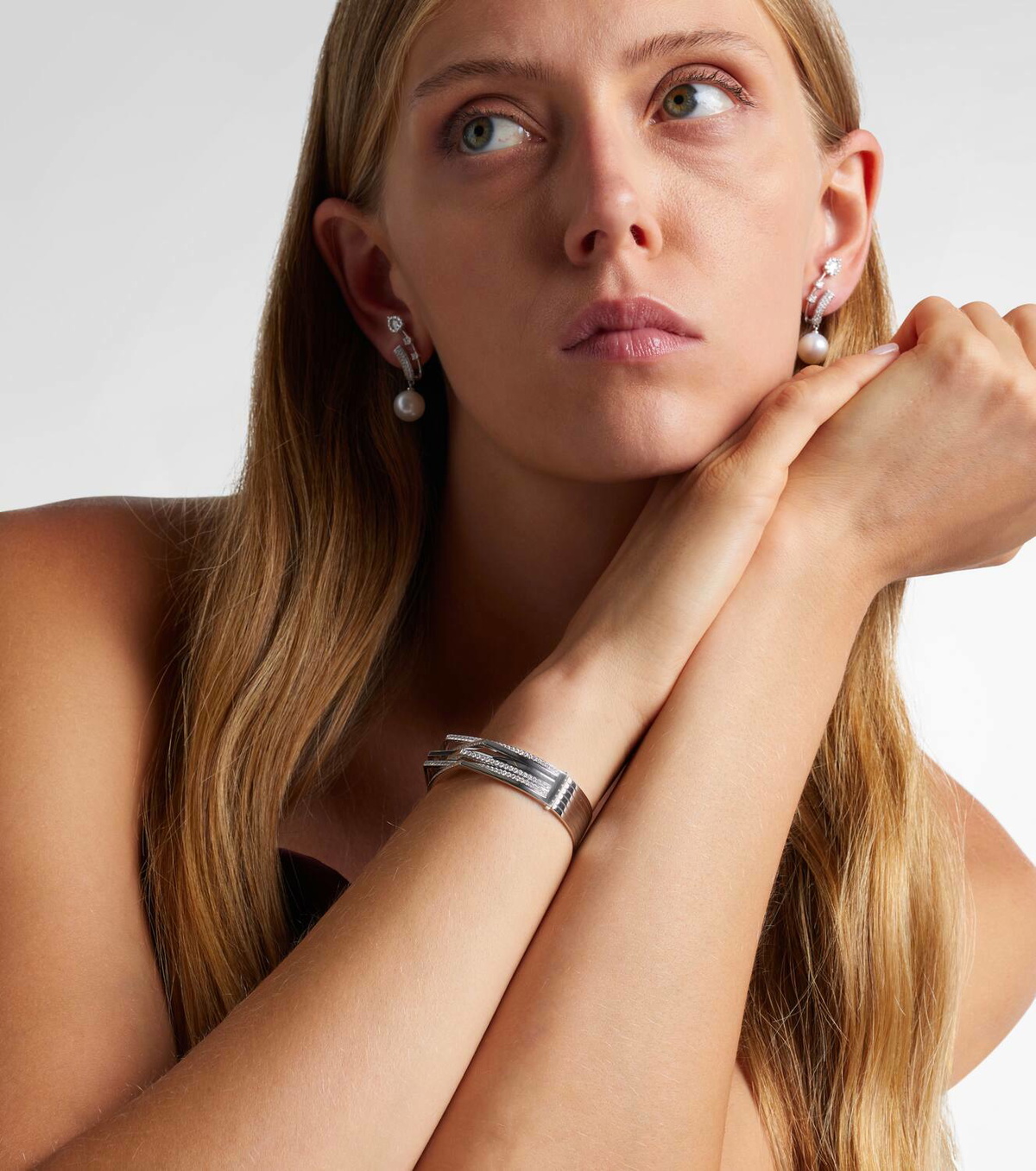 Repossi Antifer 18kt white gold cuff bracelet with diamonds