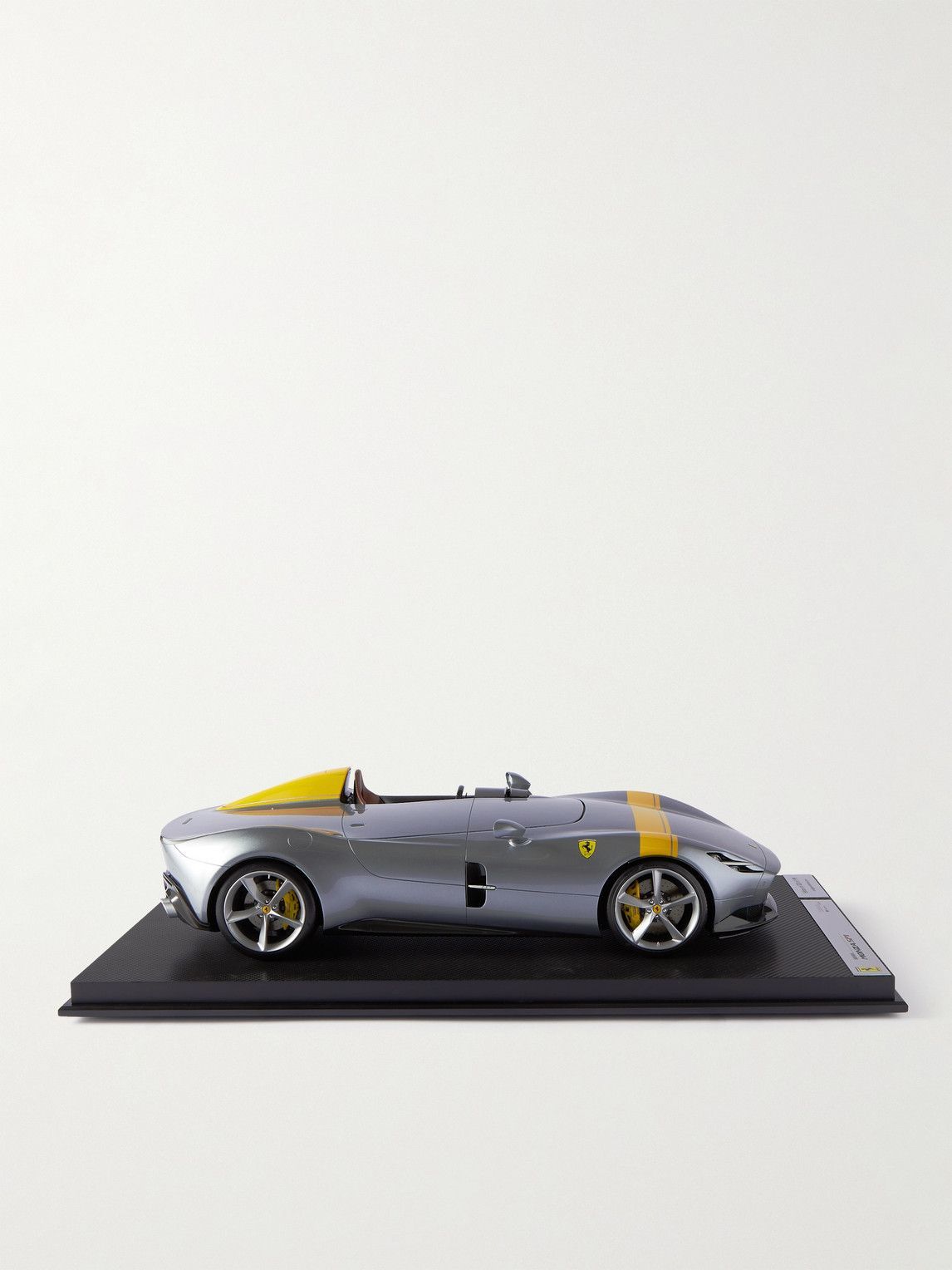 Amalgam Collection Ferrari Monza SP1 1:8 Model Car Amalgam