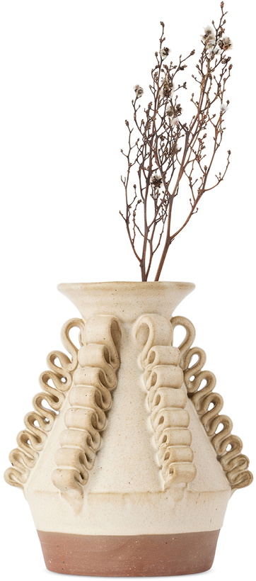 Photo: Perla Valtierra Beige Lola A Chico Vase