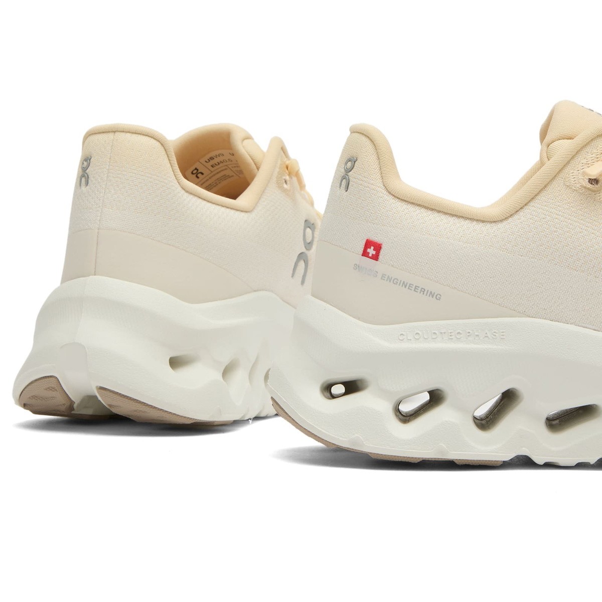 ON Women's Cloudtilt Sneaker in Blonde/Dew