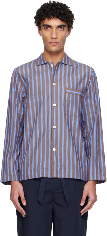 Photo: Tekla Brown & Blue Poplin Long-Sleeved Pyjama Shirt