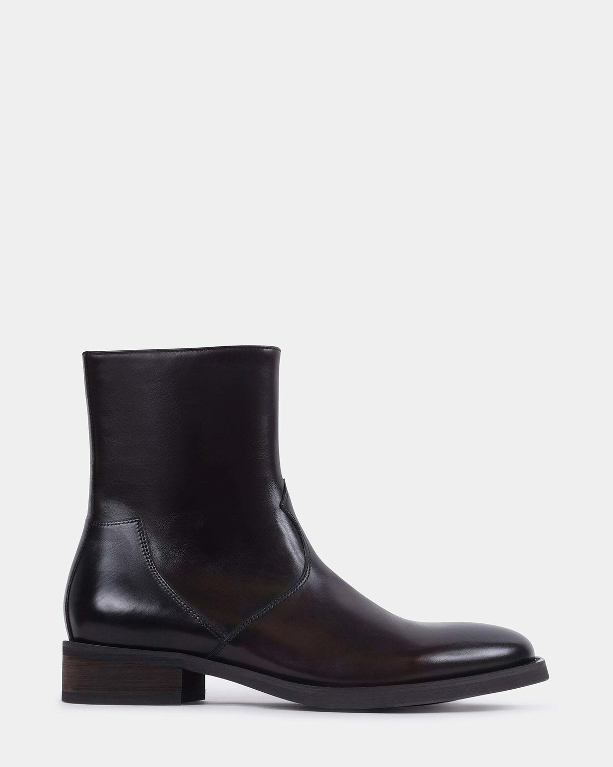 Steve Madden Conte Boots in Brown
