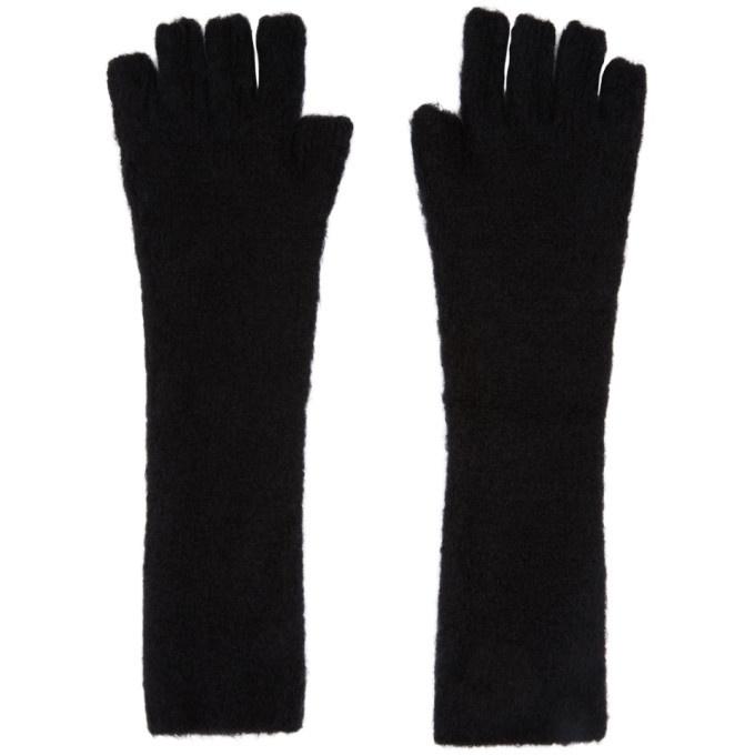 Photo: Isabel Benenato Black Yak Fingerless Gloves