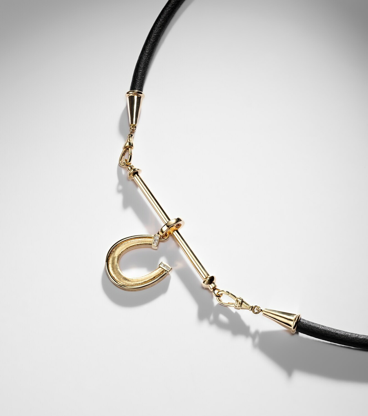 Marie Lichtenberg 18kt gold and leather pendant necklace with diamonds