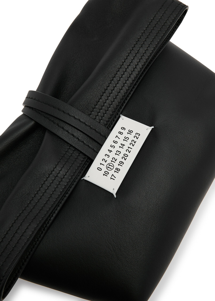 クラッチバッグ MAISON MARGIELA BLACK LEATHER PAPER BAG CLUTCH Maison Margiela Paper Clutch Bag | WE ARE ICONIC