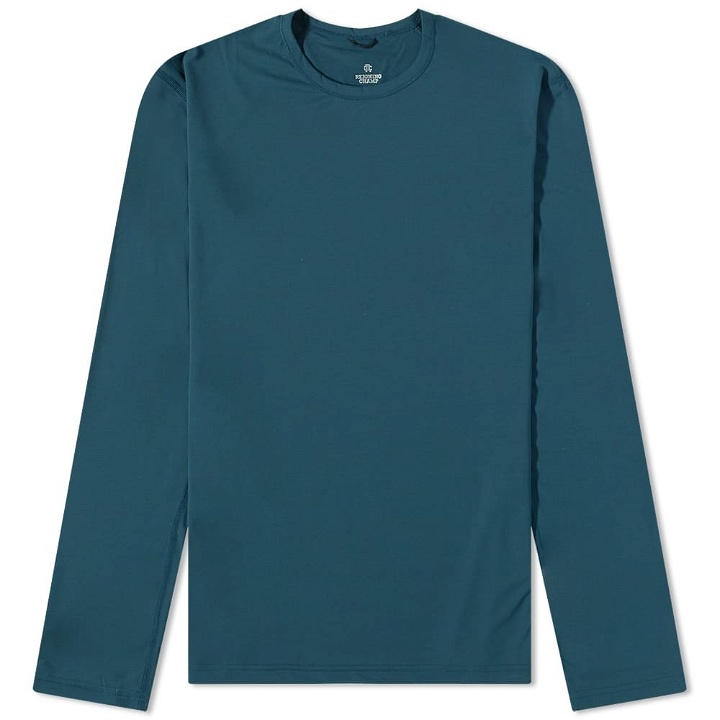Photo: Reigning Champ Men's Long Sleeve Deltapeak Training T-Shirt in Deep Teal