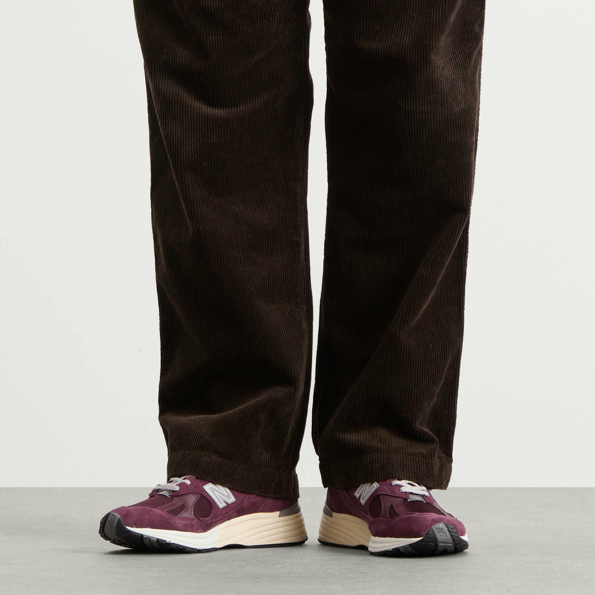 New Balance 991v2 Sneaker in Purple