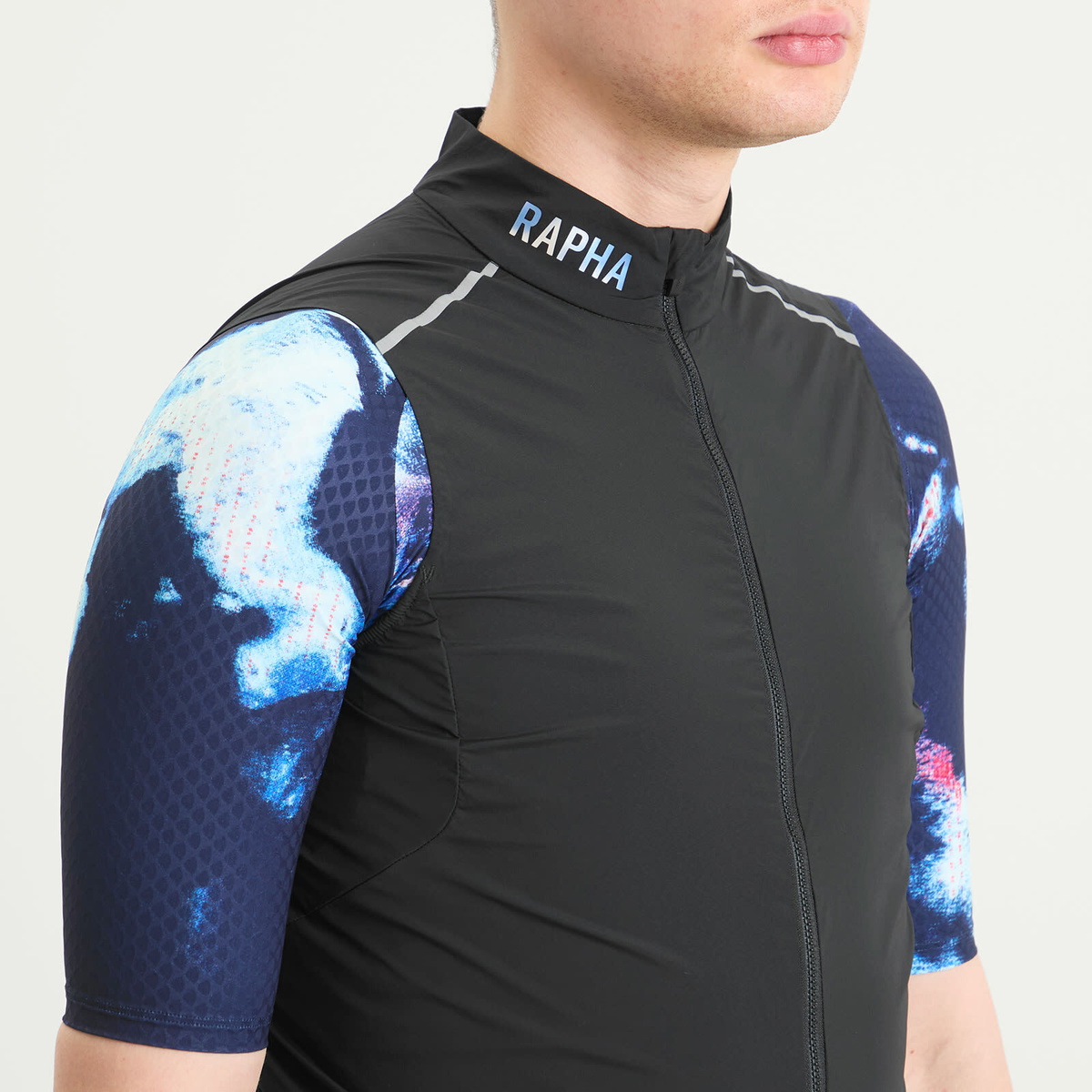 Rapha Men's Pro Team Gilet in Cosmic Print Rapha