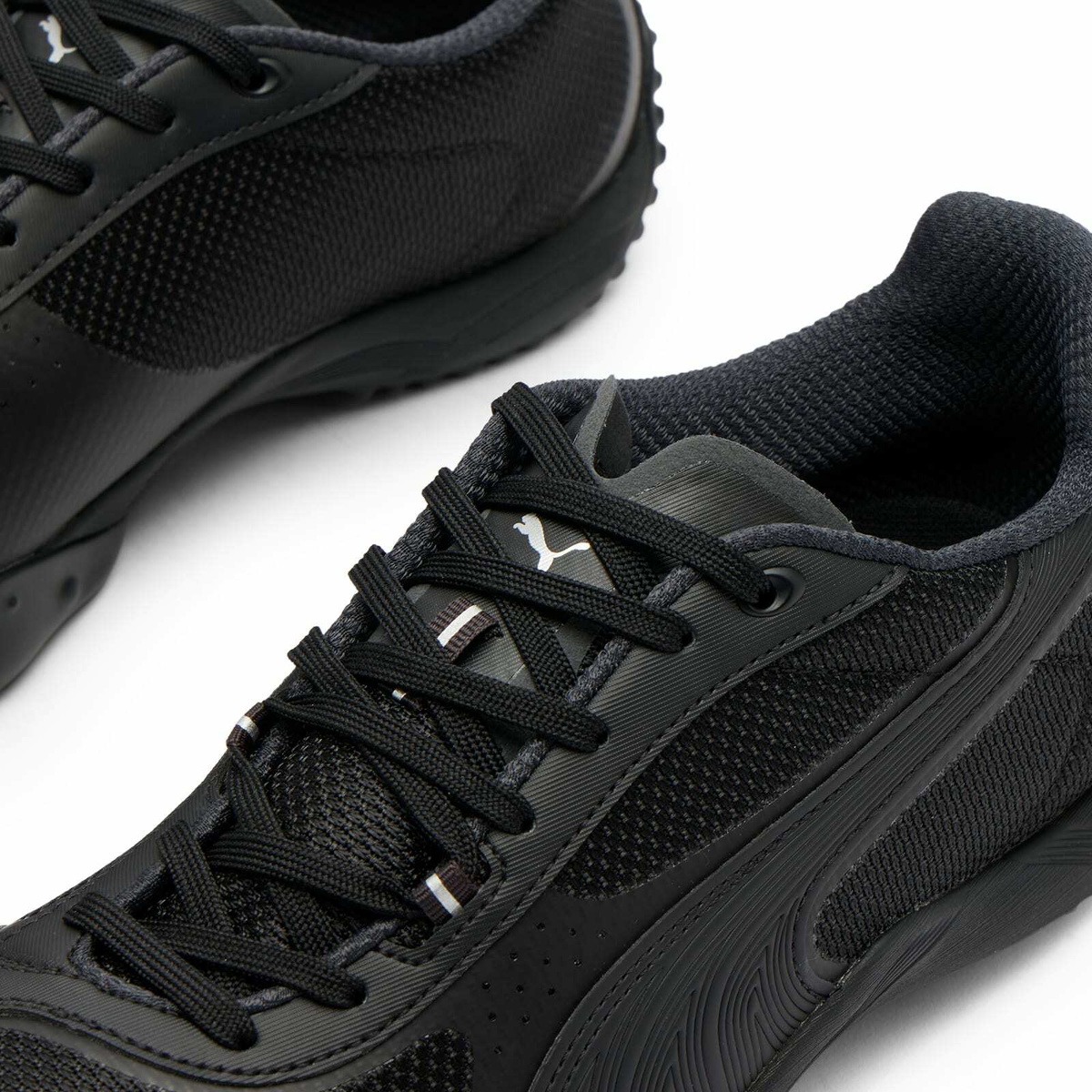 Puma Achillium Sneaker in Black/Flat Dark Gray