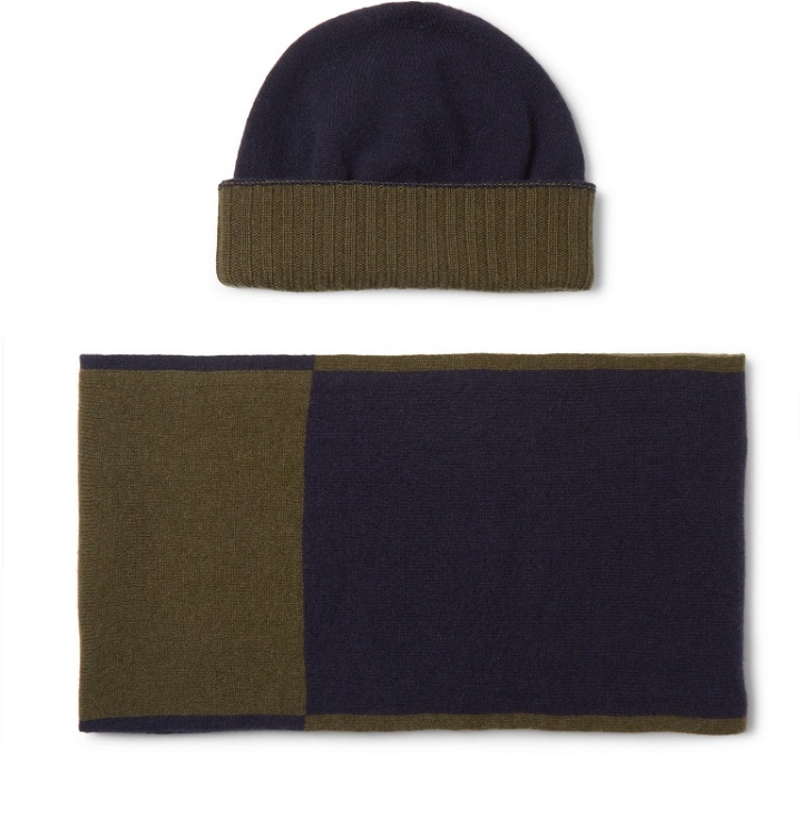 Photo: Johnstons of Elgin - Reversible Cashmere Beanie and Scarf Set - Blue
