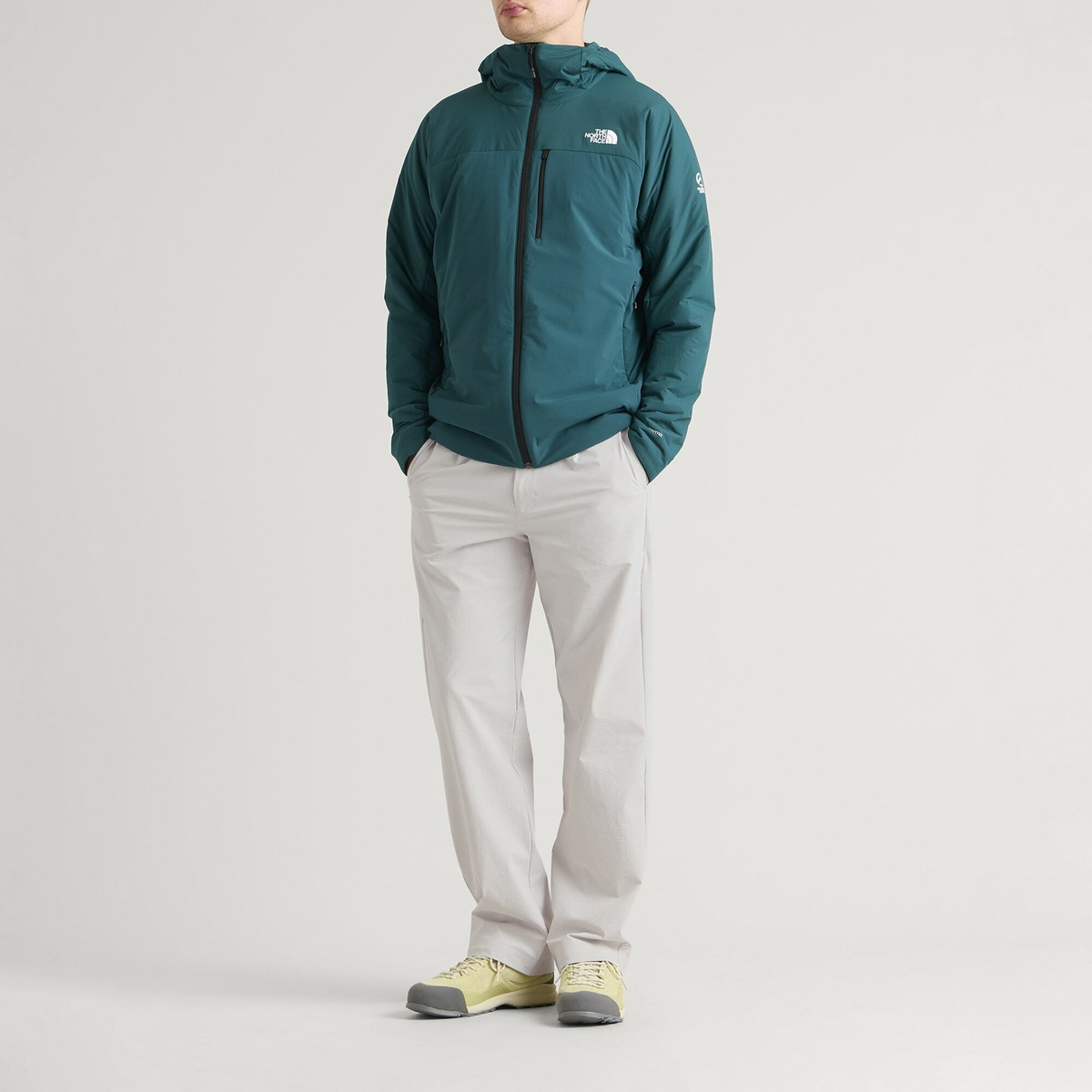 The North Face Men's Black Box Tech Woven Trousers in Cumulus Cloud