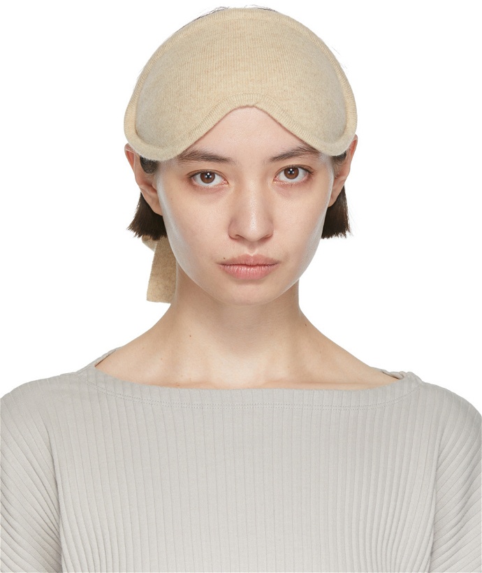 Photo: extreme cashmere Taupe Cashmere n°135 Eye Mask