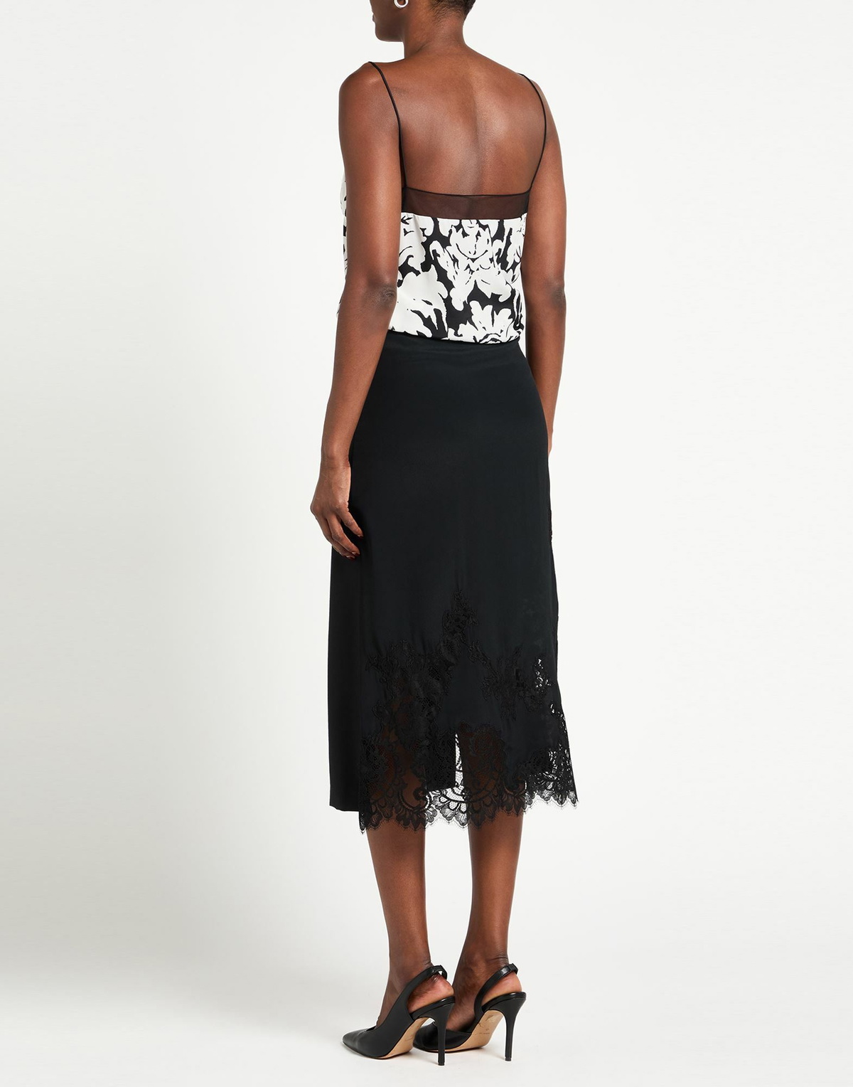 Mcqueen Womens Top in White