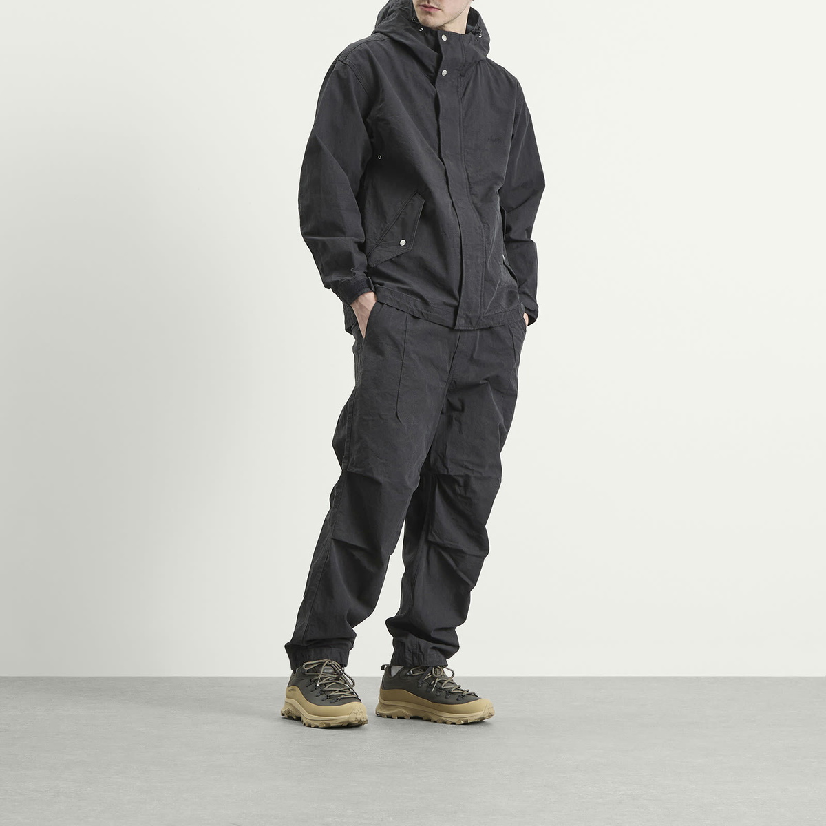 NANGA Men's Dry Cotton Field Short Parka Jacket in Black