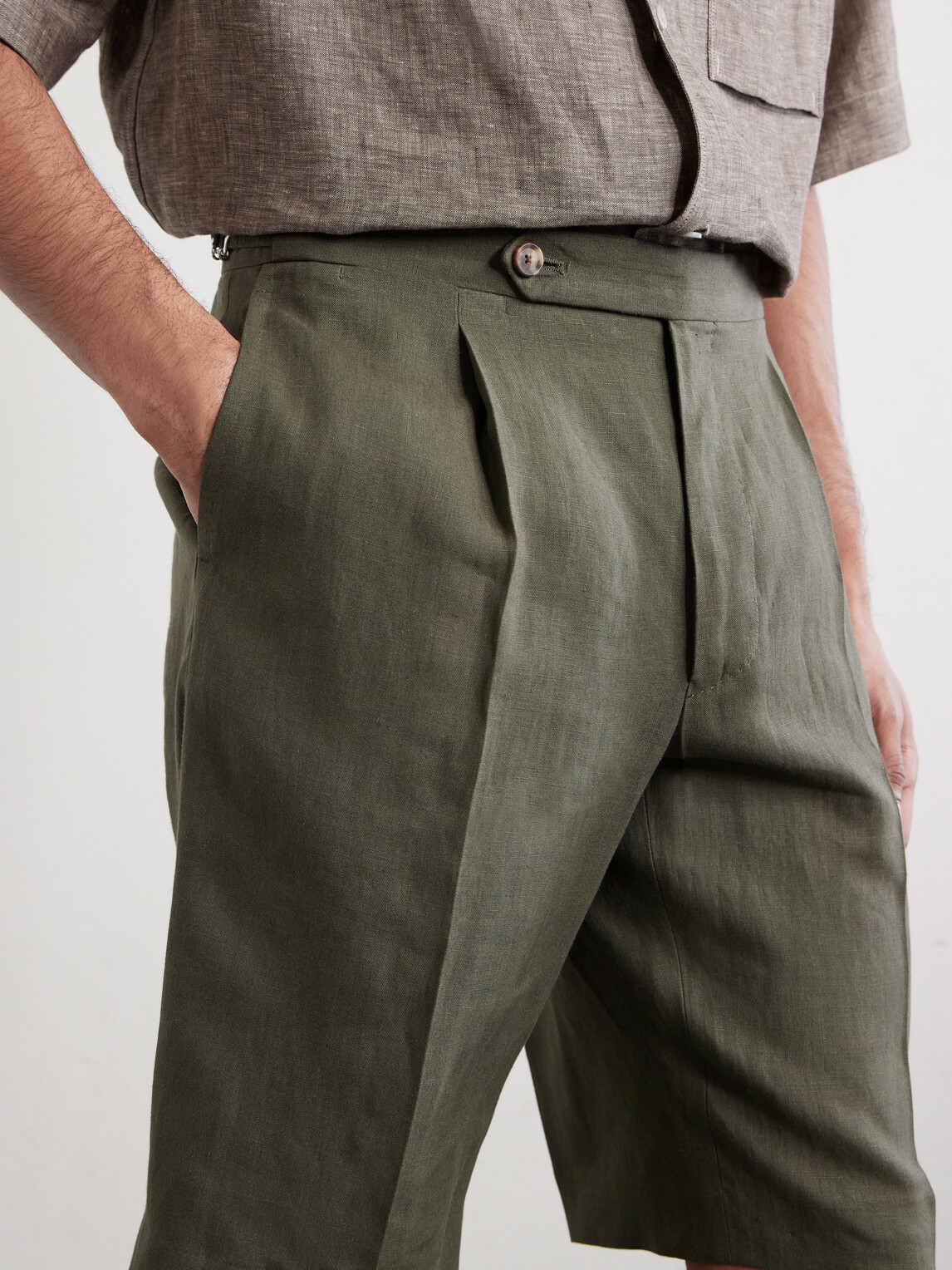 De Petrillo - Straight-Leg Pleated Linen Shorts - Green